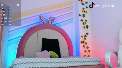 Snapshot of evie_clark_ chatting on 02.16.25 My name is Evie nice to meet you really get to know me better private is open online show from 02.16.25