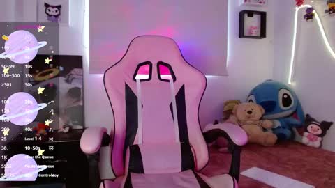 Evie Cloud online show from 09.09.25