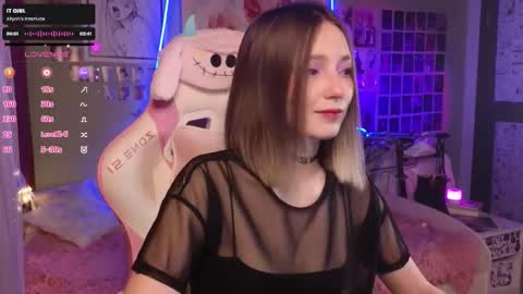 Evie online show from 12.01.25