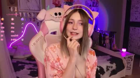 Evie online show from 03.28.26