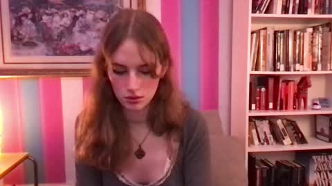 Evie3 online show from 09.17.25