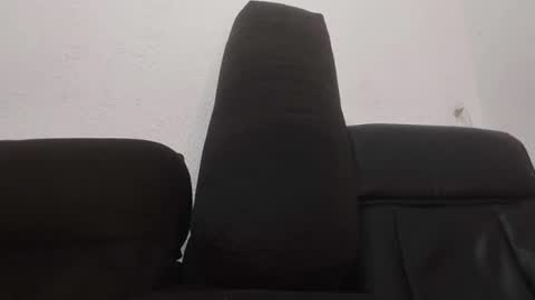 Snapshot of evilwhitegirl chatting on 10.23.25 Melina online show from 10.23.25