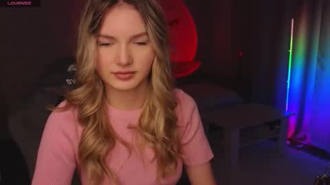 Evelyn online show from 11.22.25