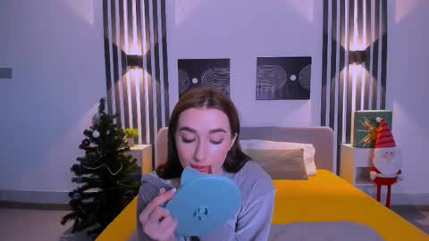 Snapshot of evisdailyy chatting on 01.08.26 Evis online show from 01.08.26