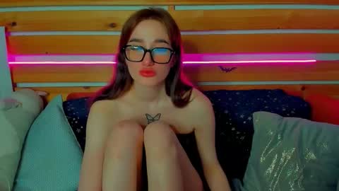 Snapshot of evisdailyy chatting on 01.15.26 Evis online show from 01.15.26