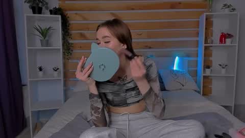 Snapshot of evisdailyy chatting on 03.03.26 Evis online show from 03.03.26