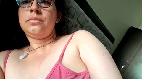 Snapshot of evolet_evolet_ chatting on 11.12.25 Evolet online show from 11.12.25