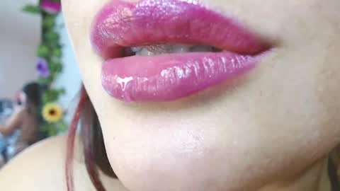 Snapshot of evolethmontenegros chatting on 12.19.24 Evoleth online show from 12.19.24