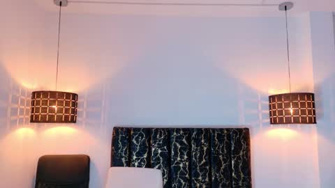 evvaa_moon online show from 11.05.25