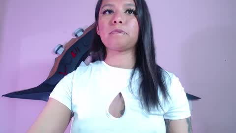 Im Evy online show from 10.23.25