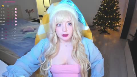 Snapshot of exhoneyangel chatting on 12.25.24 Amy online show from 12.25.24