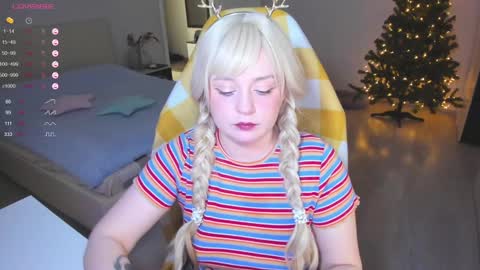 Snapshot of exhoneyangel chatting on 12.26.24 Amy online show from 12.26.24
