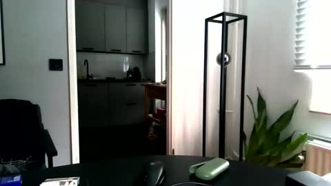 Snapshot of exibist79 chatting on 12.18.25 exibist79 online show from 12.18.25