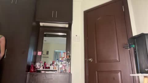 Angela online show from 03.04.25