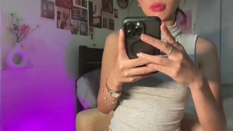 Angela online show from 09.28.25