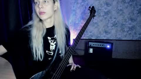 Snapshot of exorty chatting on 02.21.26 my real name is Irene but Exo is oke too online show from 02.21.26