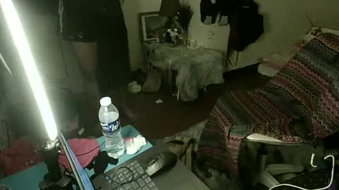 Snapshot of exoticapril01 chatting on 12.17.25 exoticapril01 online show from 12.17.25