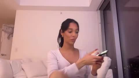 exoticcbabyy online show from 12.14.25