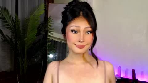 Candy  online show from 12.17.24