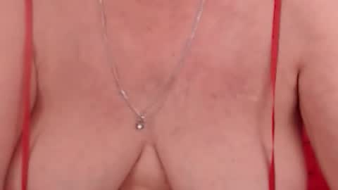 Snapshot of experiencedalana chatting on 12.14.25 Alana online show from 12.14.25