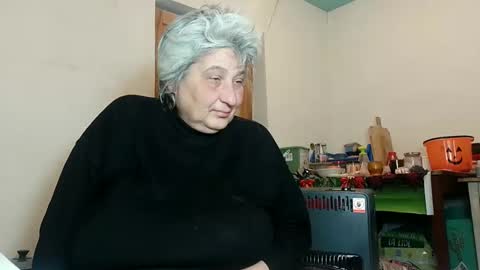 Snapshot of exquisitemature chatting on 02.19.25 ExquisiteMature online show from 02.19.25