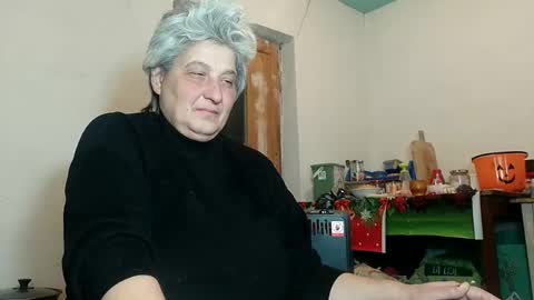 Snapshot of exquisitemature chatting on 02.19.25 ExquisiteMature online show from 02.19.25