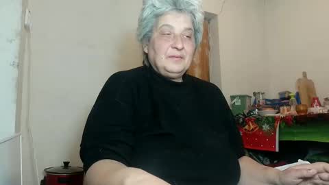 Snapshot of exquisitemature chatting on 02.20.25 ExquisiteMature online show from 02.20.25