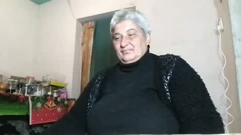 Snapshot of exquisitemature chatting on 10.02.25 ExquisiteMature online show from 10.02.25