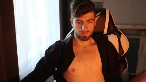 Snapshot of exstayz chatting on 09.26.25 Sweetheart online show from 09.26.25