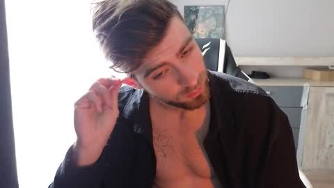 Snapshot of exstayz chatting on 09.28.25 Sweetheart online show from 09.28.25