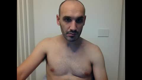 Snapshot of extr0 chatting on 11.14.25 Extro online show from 11.14.25