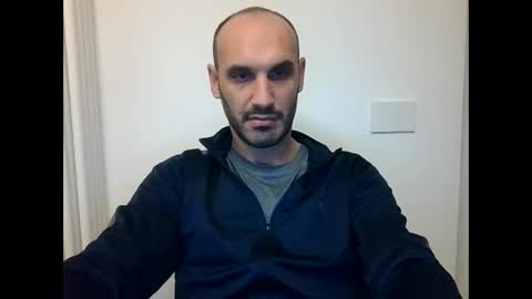 Snapshot of extr0 chatting on 11.25.25 Extro online show from 11.25.25