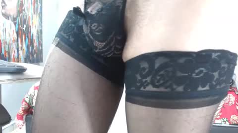 extrella_latina22 online show from 12.08.24