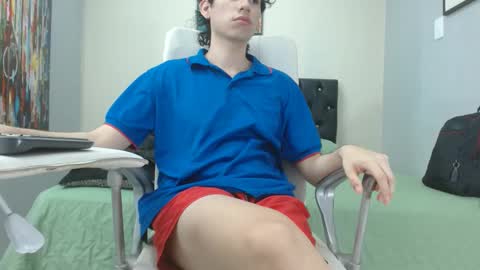 extrella_latina22 online show from 01.12.25