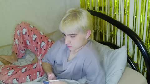 Snapshot of exvita chatting on 04.14.26 daniel online show from 04.14.26