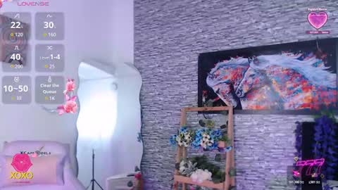 Snapshot of eyesmoon7710 chatting on 06.20.26 eyes moon online show from 06.20.26