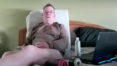 Eyeswideshut63 online show from 01.06.26