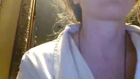 Snapshot of eyrajanovich1 chatting on 03.30.26 eyrajanovich1 online show from 03.30.26