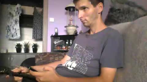 ezel004 online show from 09.14.25