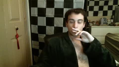 Ezra Naamah online show from 01.21.25