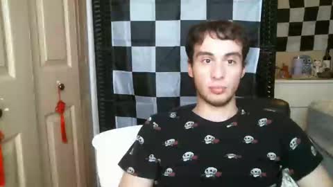 Ezra Naamah online show from 02.04.25