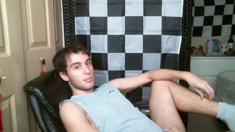 Ezra Naamah online show from 02.05.25