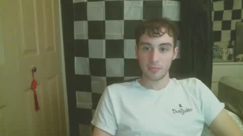 Ezra Naamah online show from 03.06.25