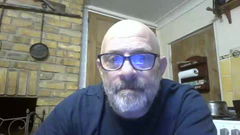 Snapshot of f1zzeek chatting on 01.05.26 f1zzeek online show from 01.05.26