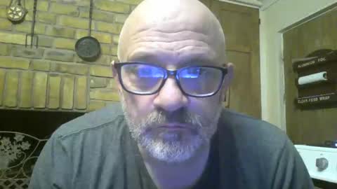 Snapshot of f1zzeek chatting on 01.14.26 f1zzeek online show from 01.14.26