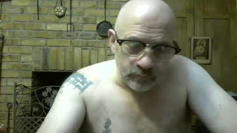 Snapshot of f1zzeek chatting on 02.02.26 f1zzeek online show from 02.02.26