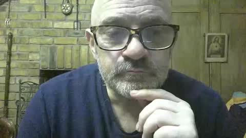 Snapshot of f1zzeek chatting on 02.23.26 f1zzeek online show from 02.23.26