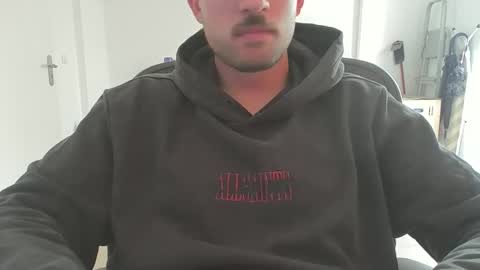 Call me bitch online show from 10.05.25