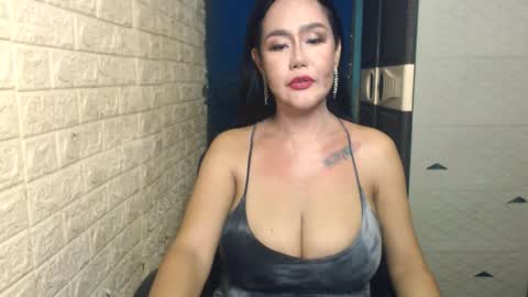 Snapshot of face_value chatting on 10.26.25 Anitha online show from 10.26.25