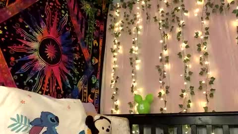 Snapshot of faerienugs chatting on 10.29.25 Faerie 3 online show from 10.29.25